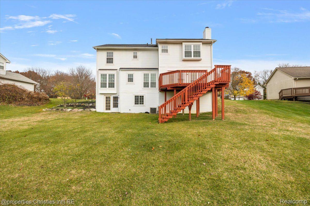 4897 FOOTHILLS Drive