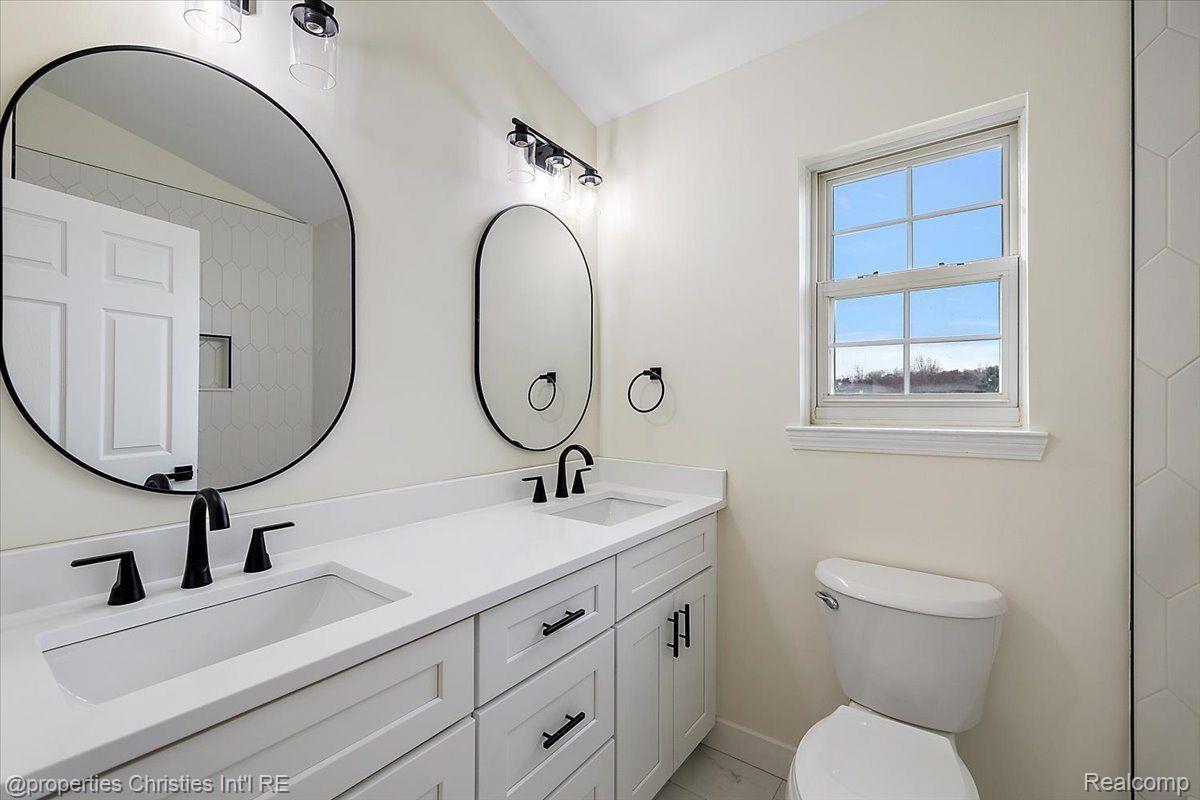 4897 FOOTHILLS Drive