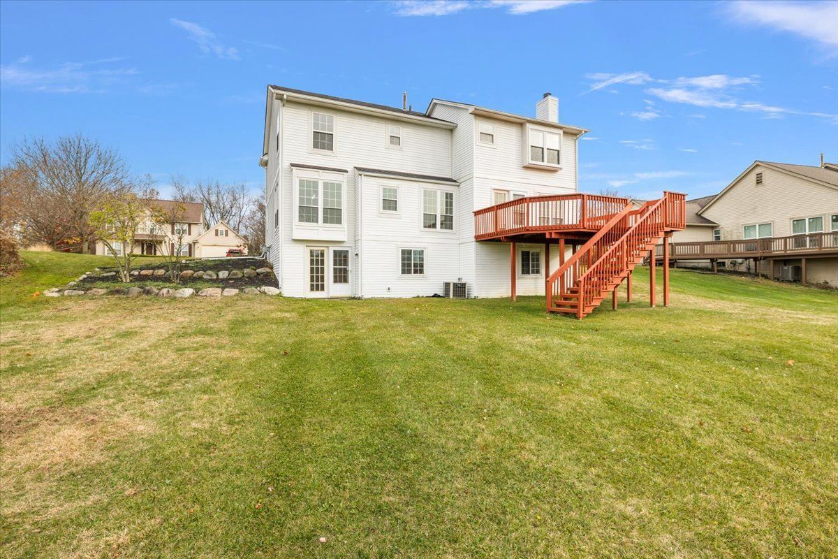 4897 FOOTHILLS Drive