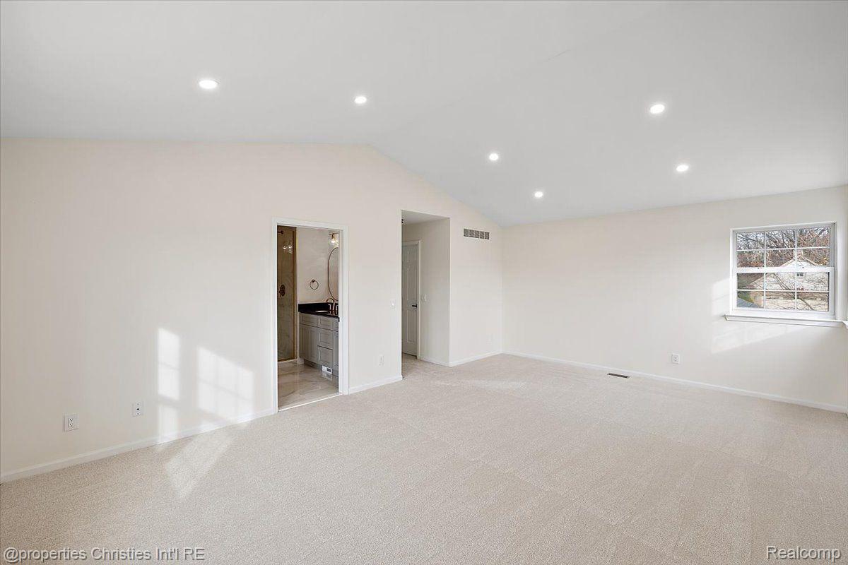 4897 FOOTHILLS Drive