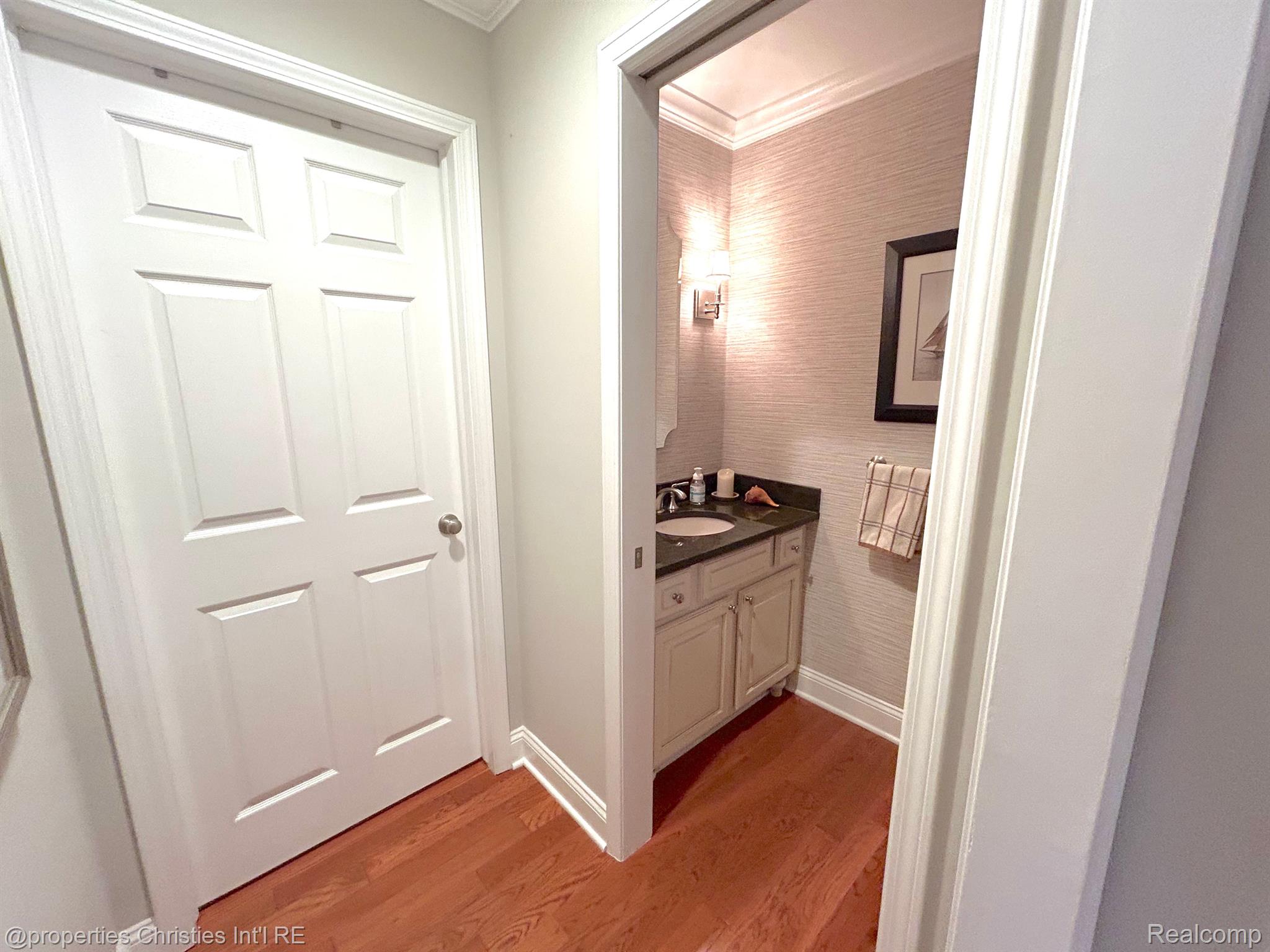 1146 Hillpointe Circle