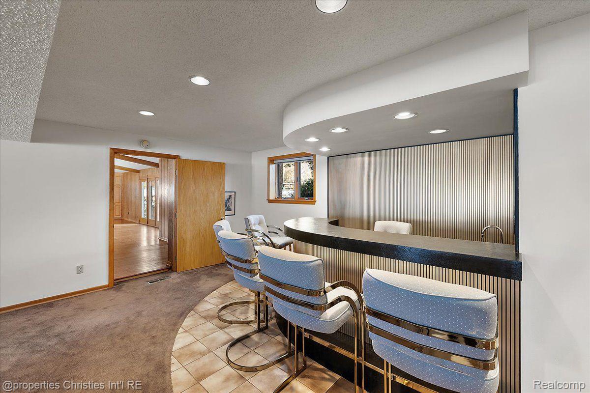 4978 MALIBU Drive