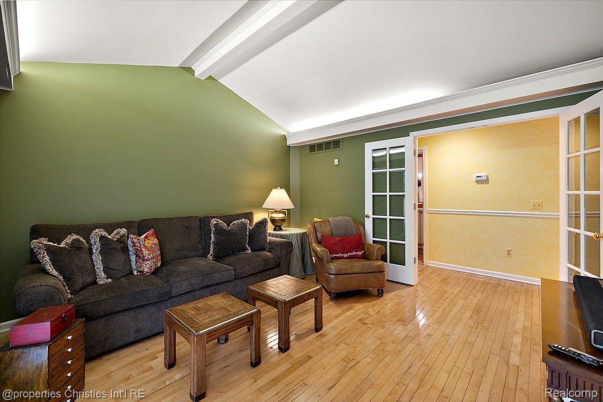 2408 Hickory Glen Drive