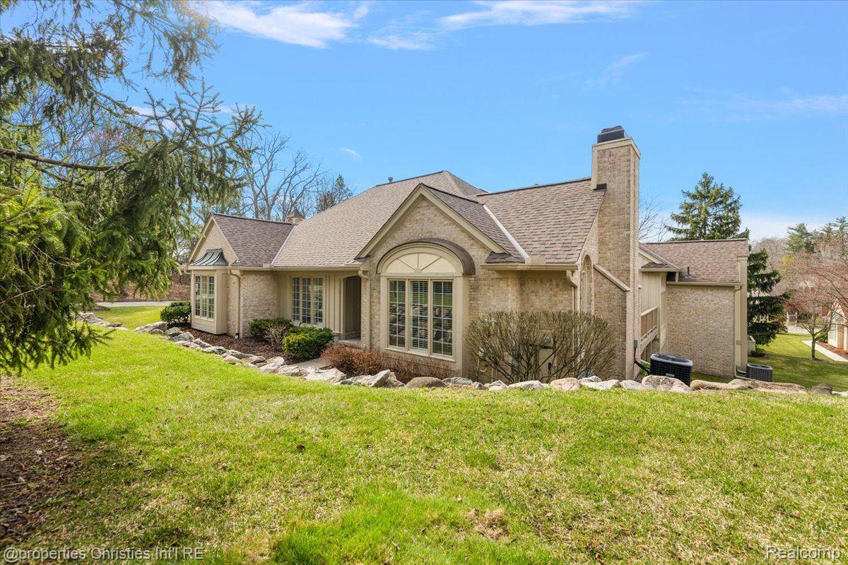 2408 Hickory Glen Drive