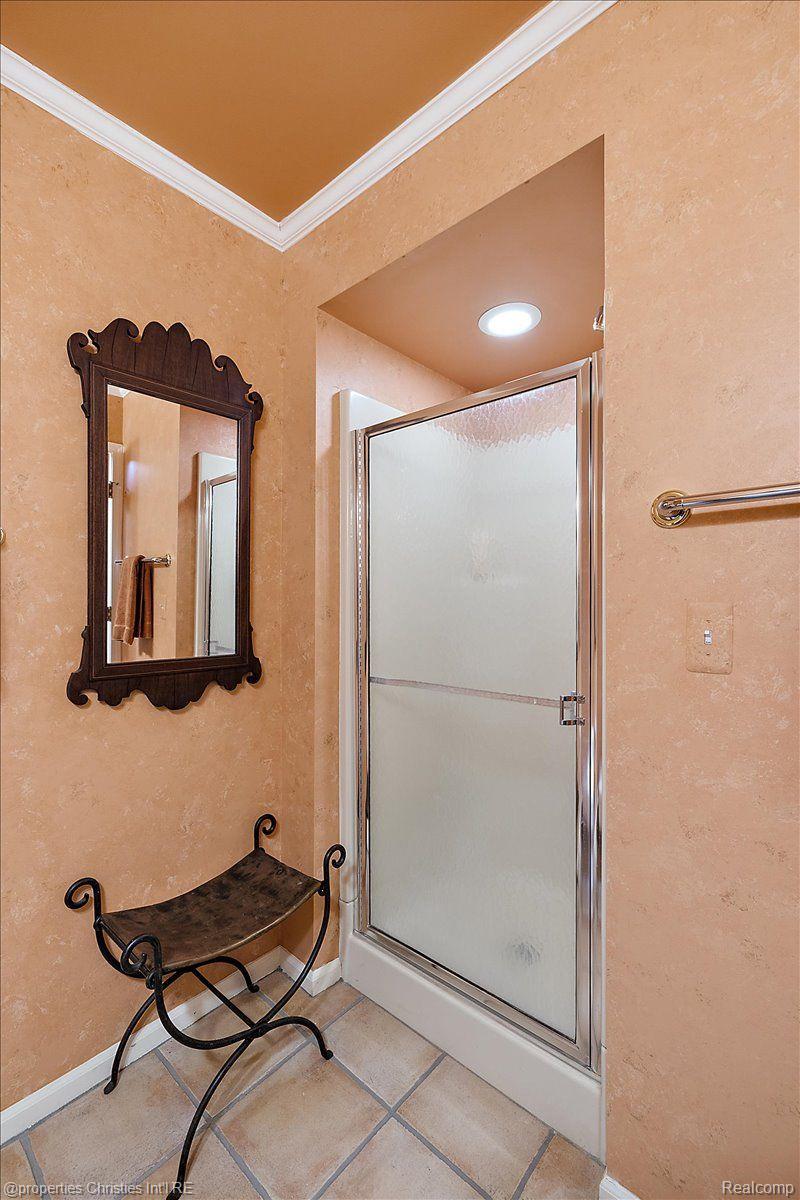 2408 Hickory Glen Drive