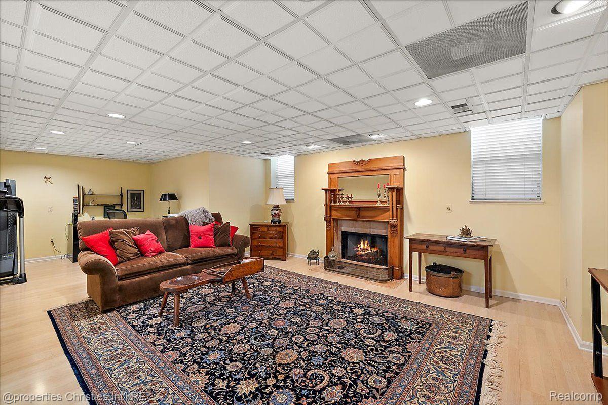 2408 Hickory Glen Drive