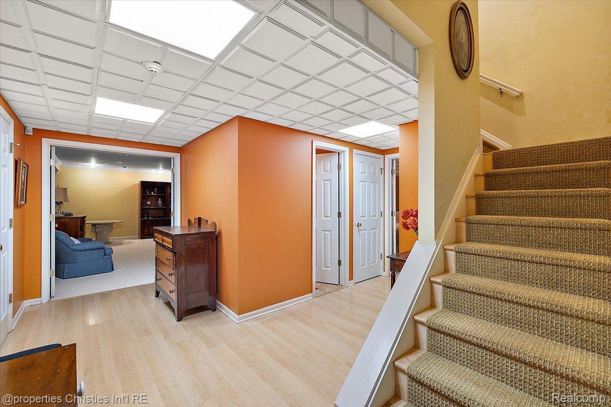 2408 Hickory Glen Drive