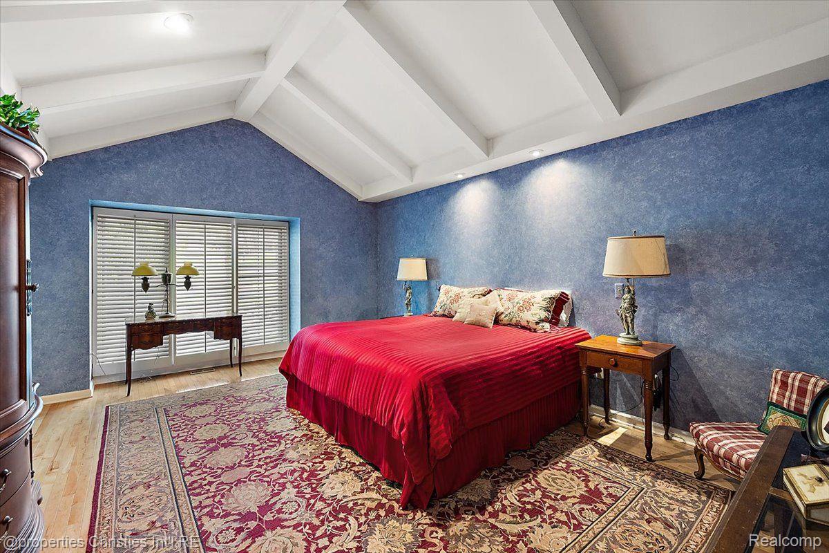 2408 Hickory Glen Drive
