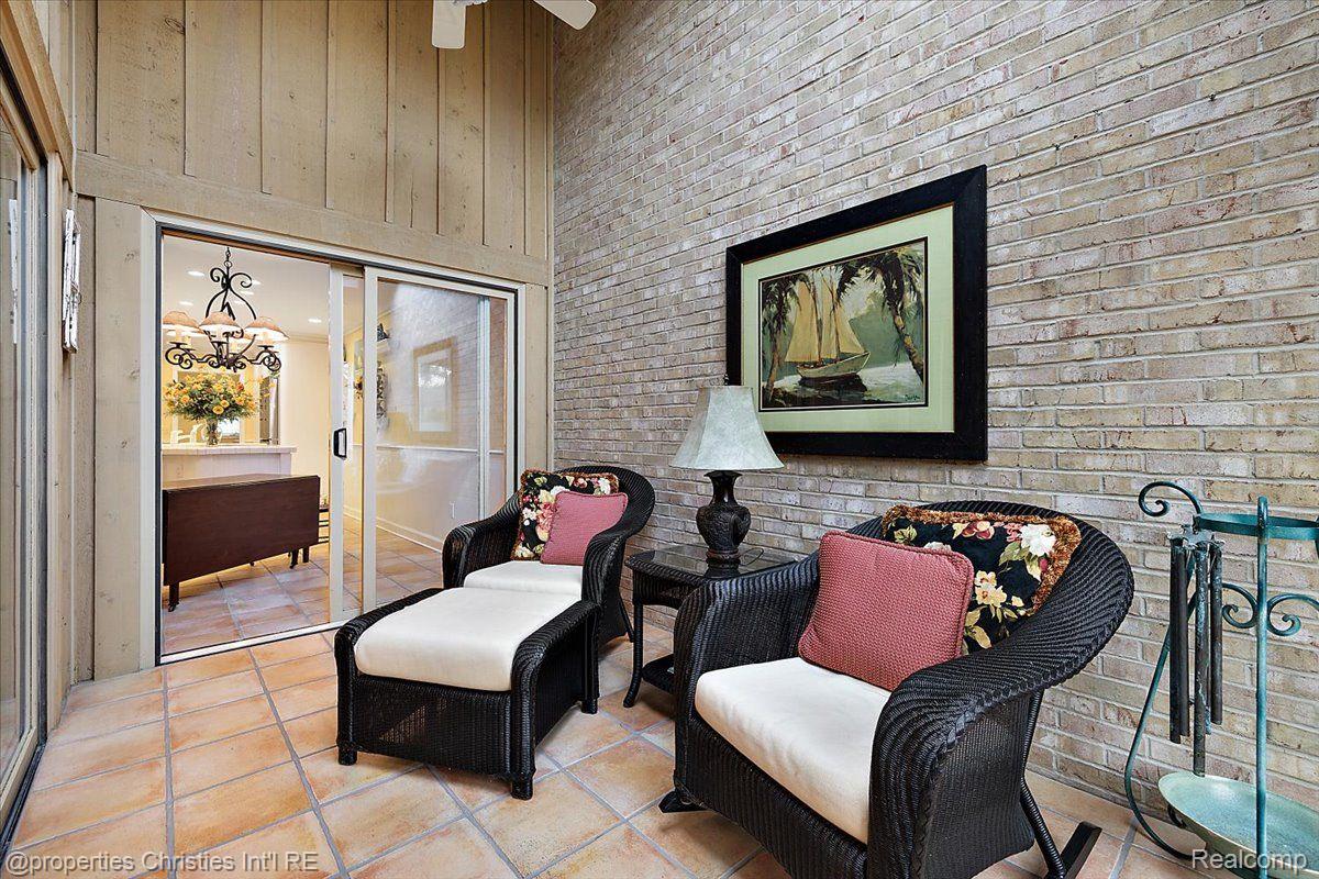 2408 Hickory Glen Drive