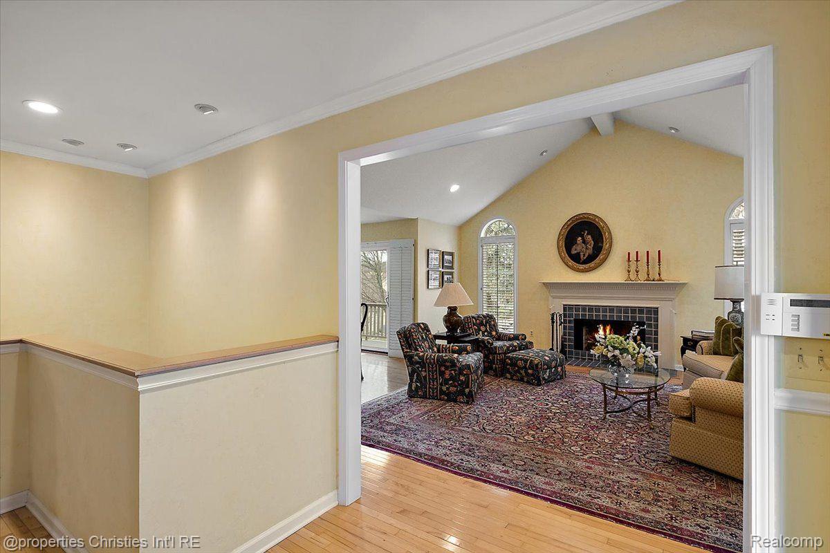 2408 Hickory Glen Drive