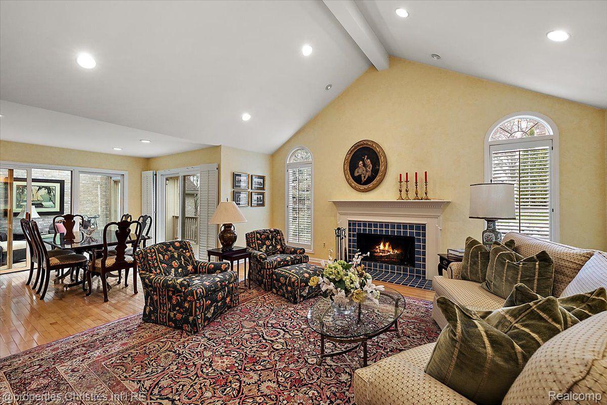 2408 Hickory Glen Drive