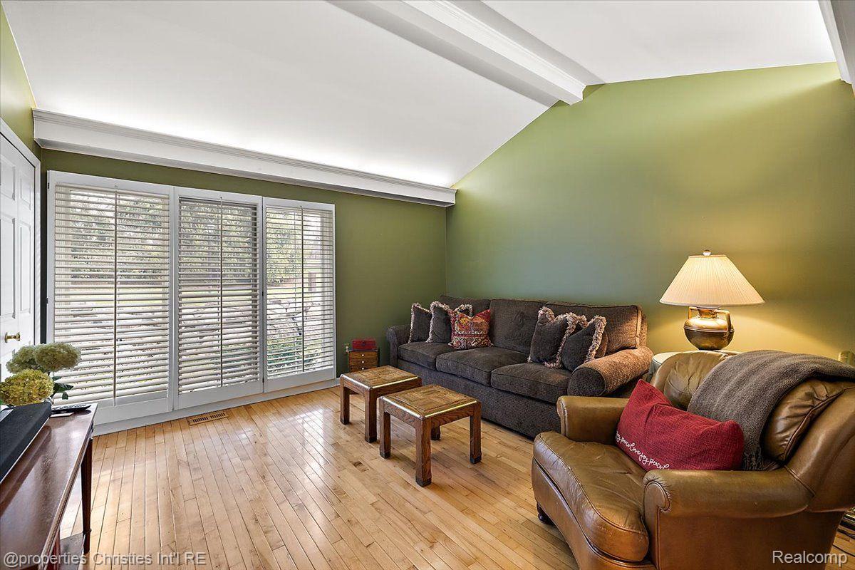 2408 Hickory Glen Drive