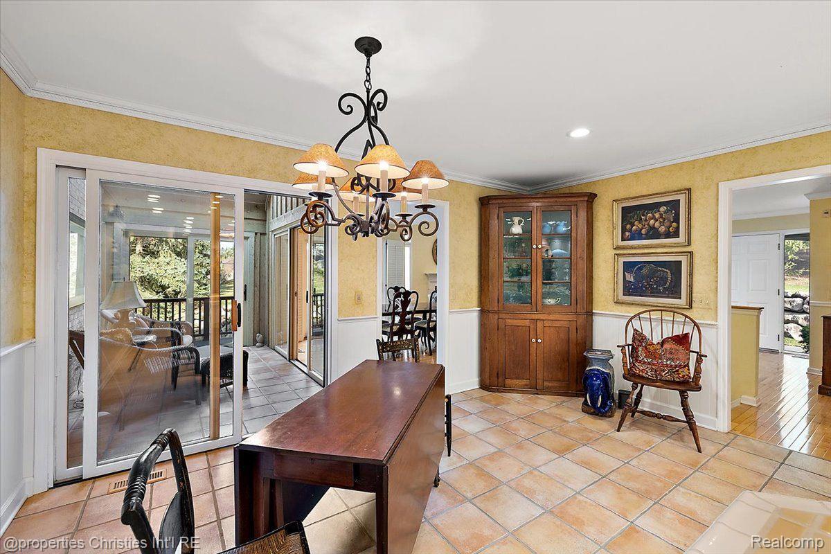 2408 Hickory Glen Drive