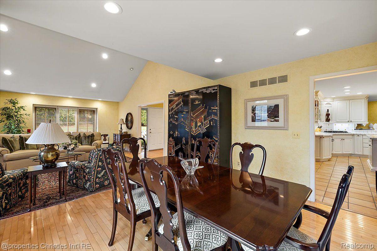 2408 Hickory Glen Drive