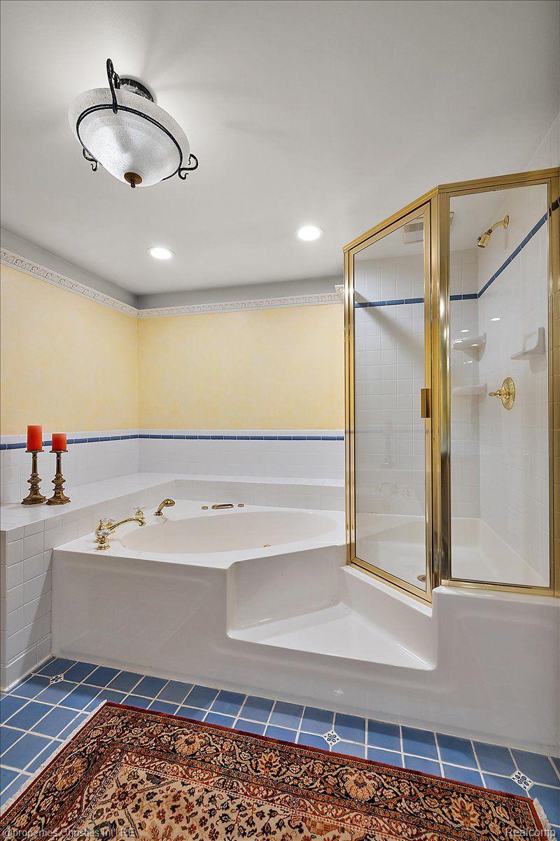 2408 Hickory Glen Drive
