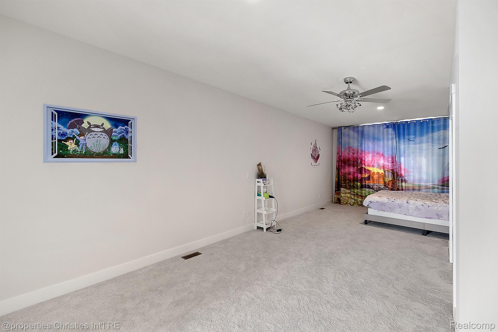 5545 Helmsdale Boulevard