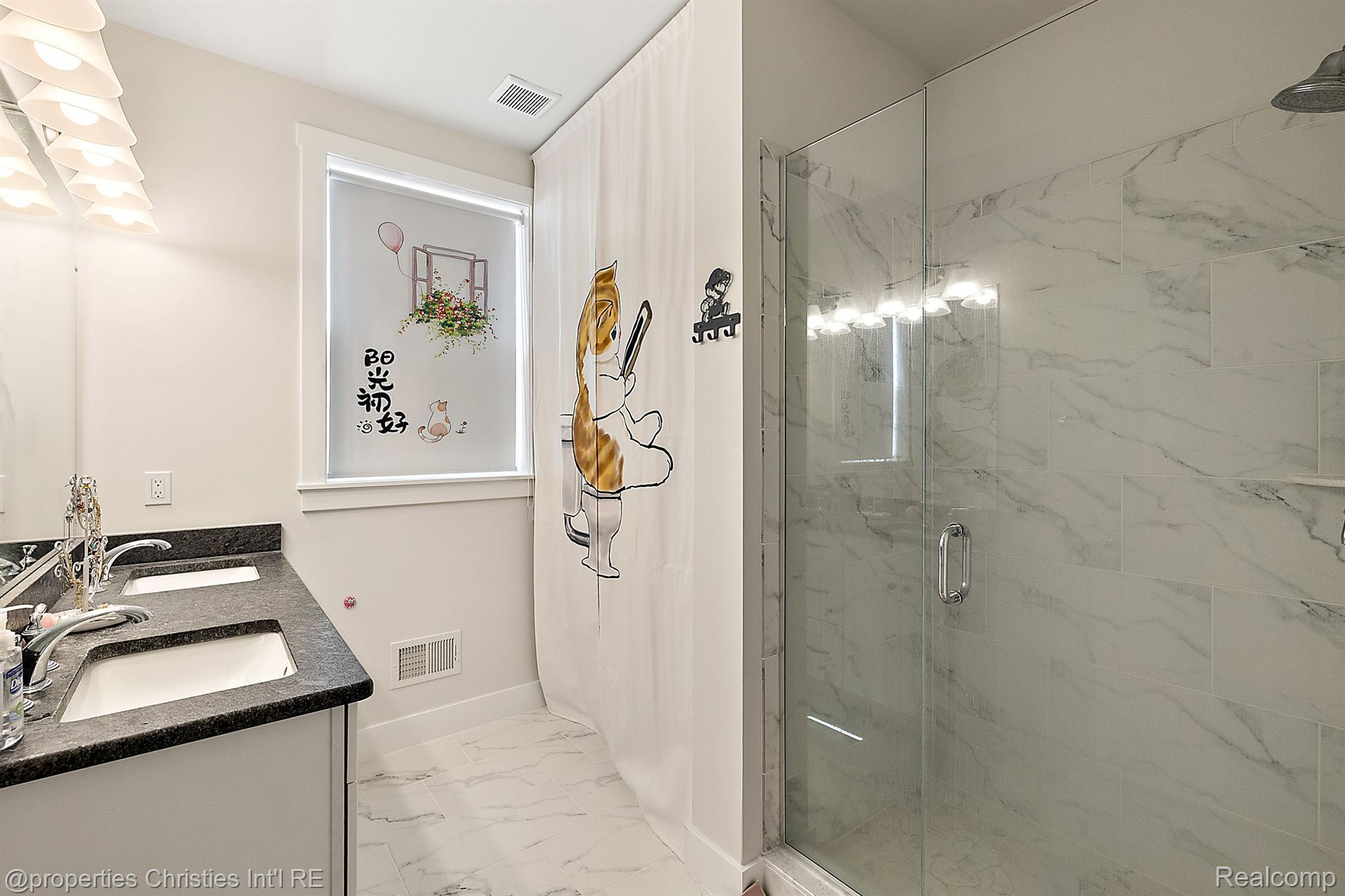 5545 Helmsdale Boulevard