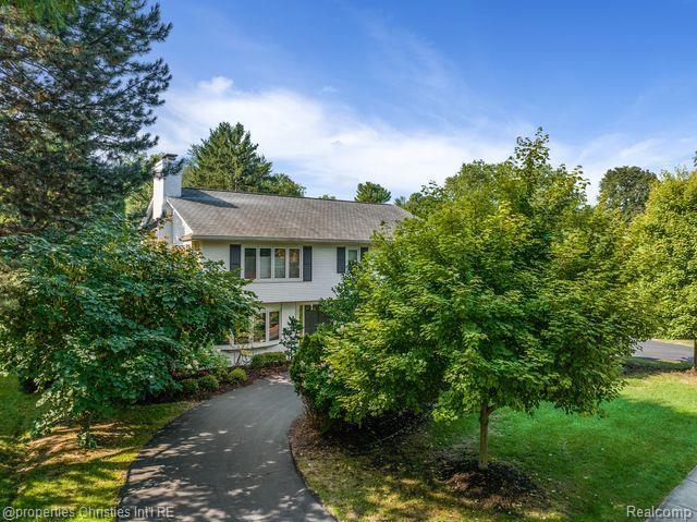 2725 ENDSLEIGH Drive