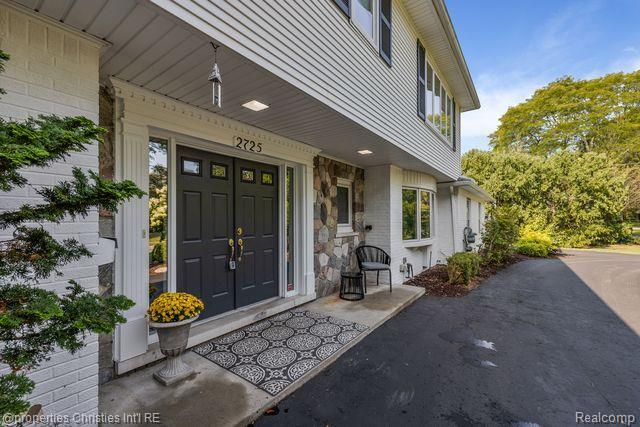 2725 ENDSLEIGH Drive