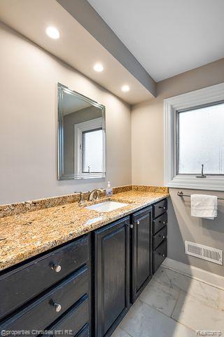 2725 ENDSLEIGH Drive
