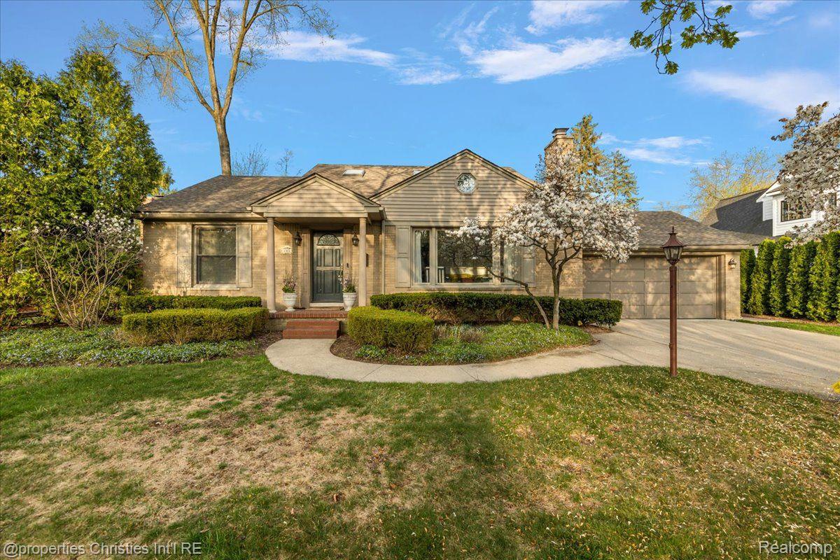 765 S Glenhurst Drive