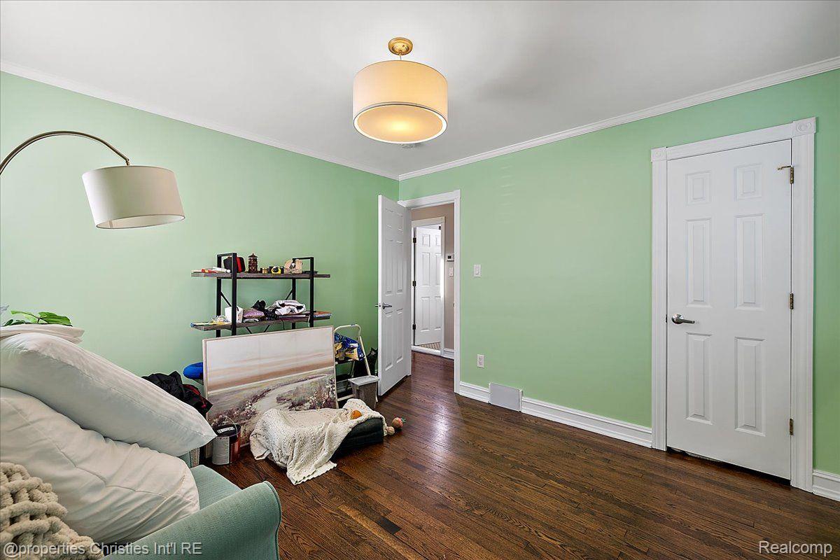 2287 Windemere Road