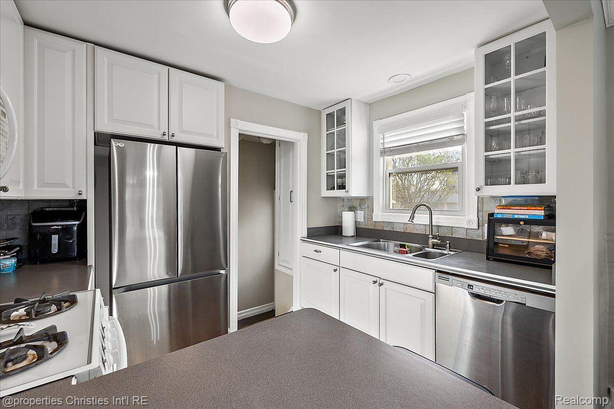 2287 Windemere Road