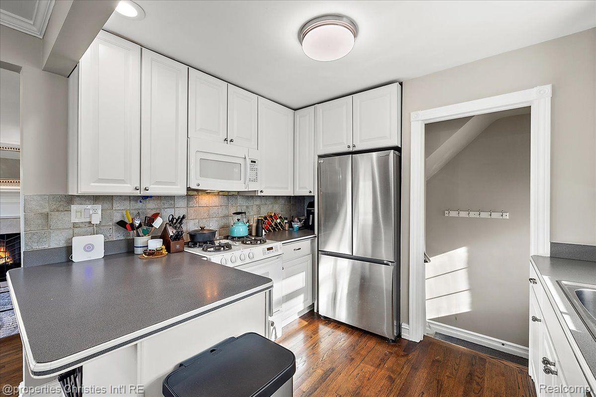 2287 Windemere Road