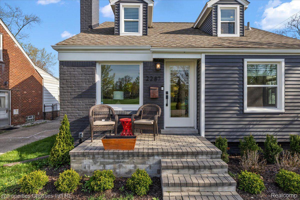 2287 Windemere Road