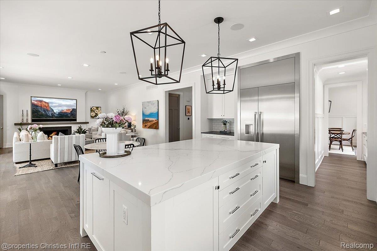 1142 Golf View Boulevard