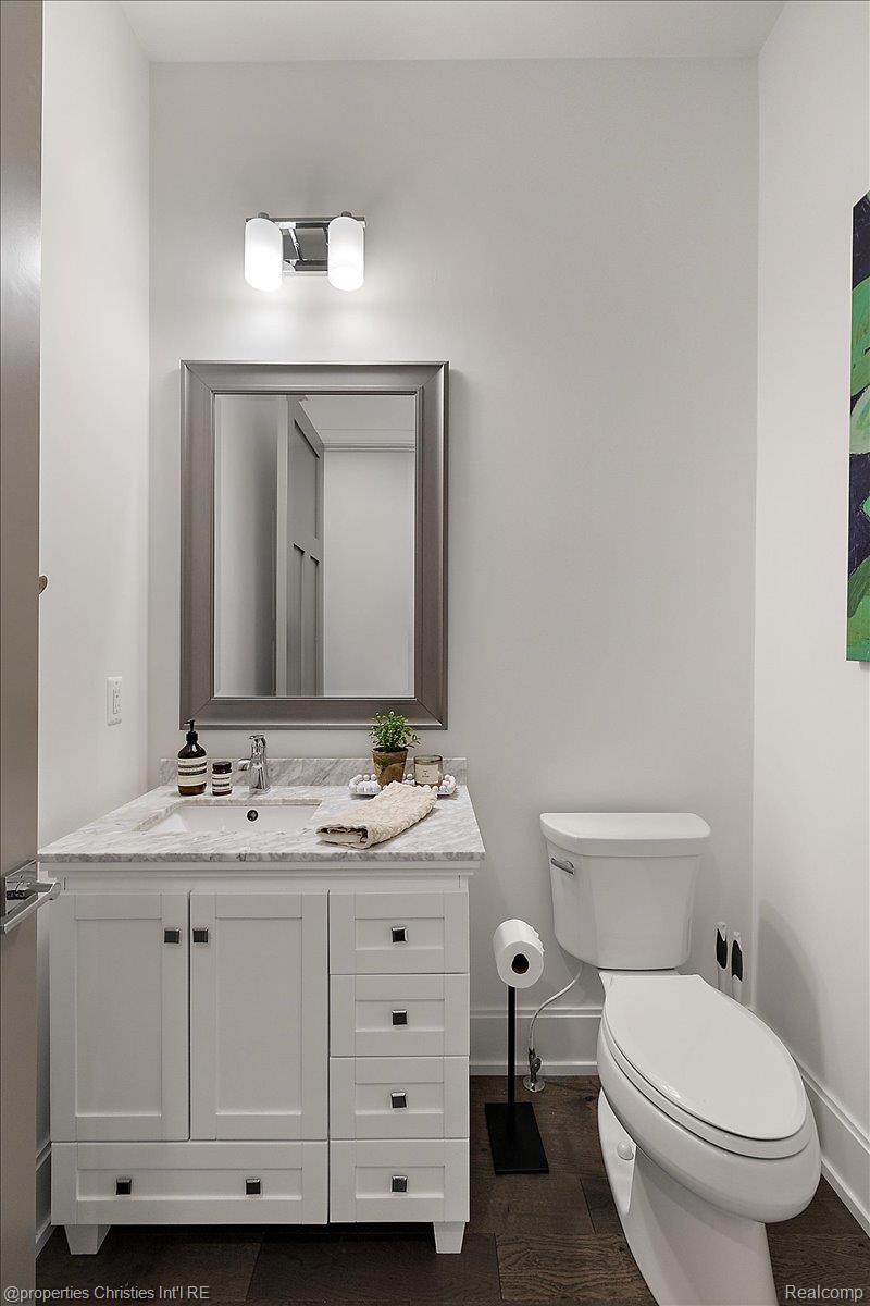 1142 Golf View Boulevard