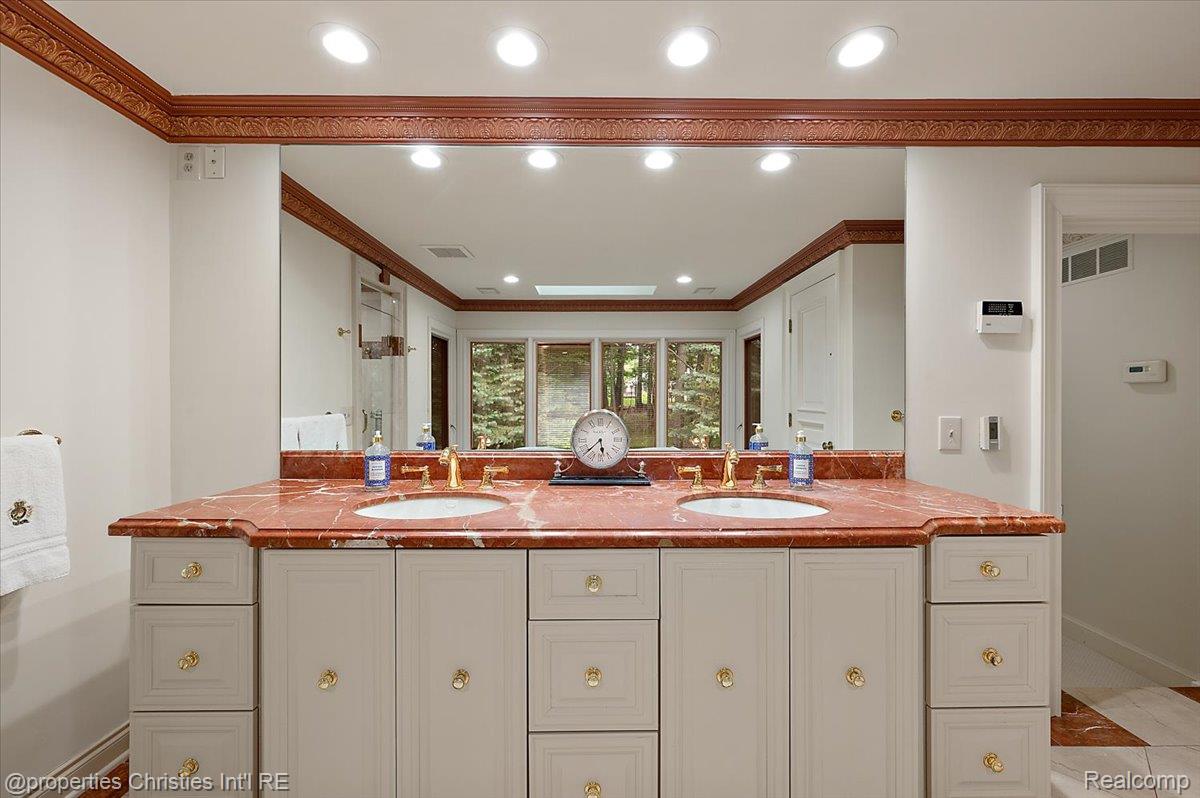 347 Pine Ridge Drive