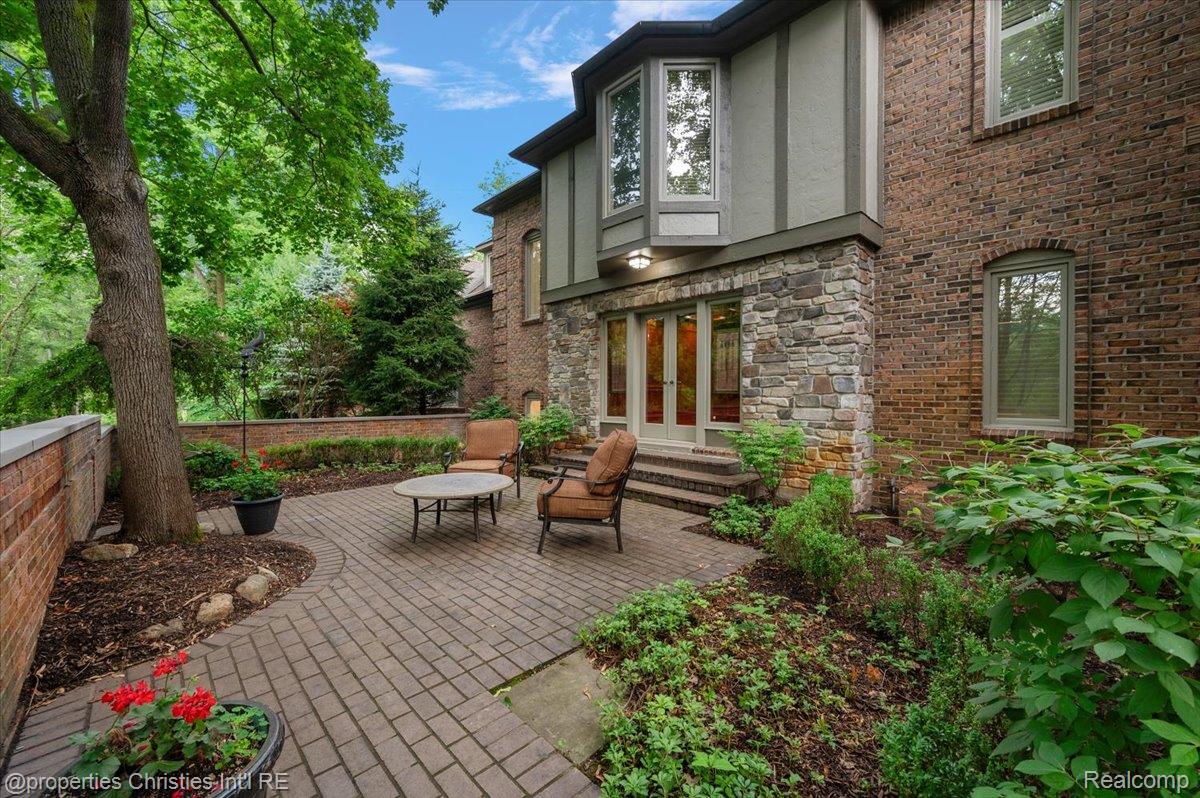 347 Pine Ridge Drive