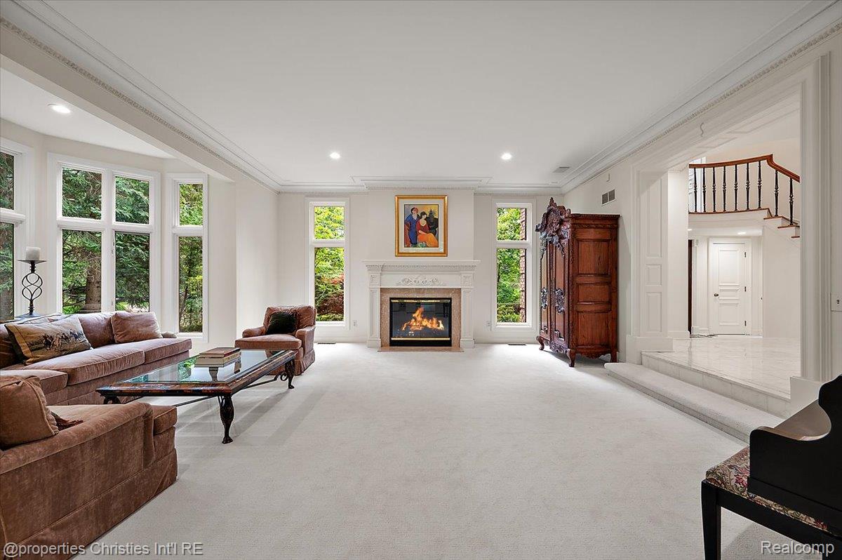 347 Pine Ridge Drive