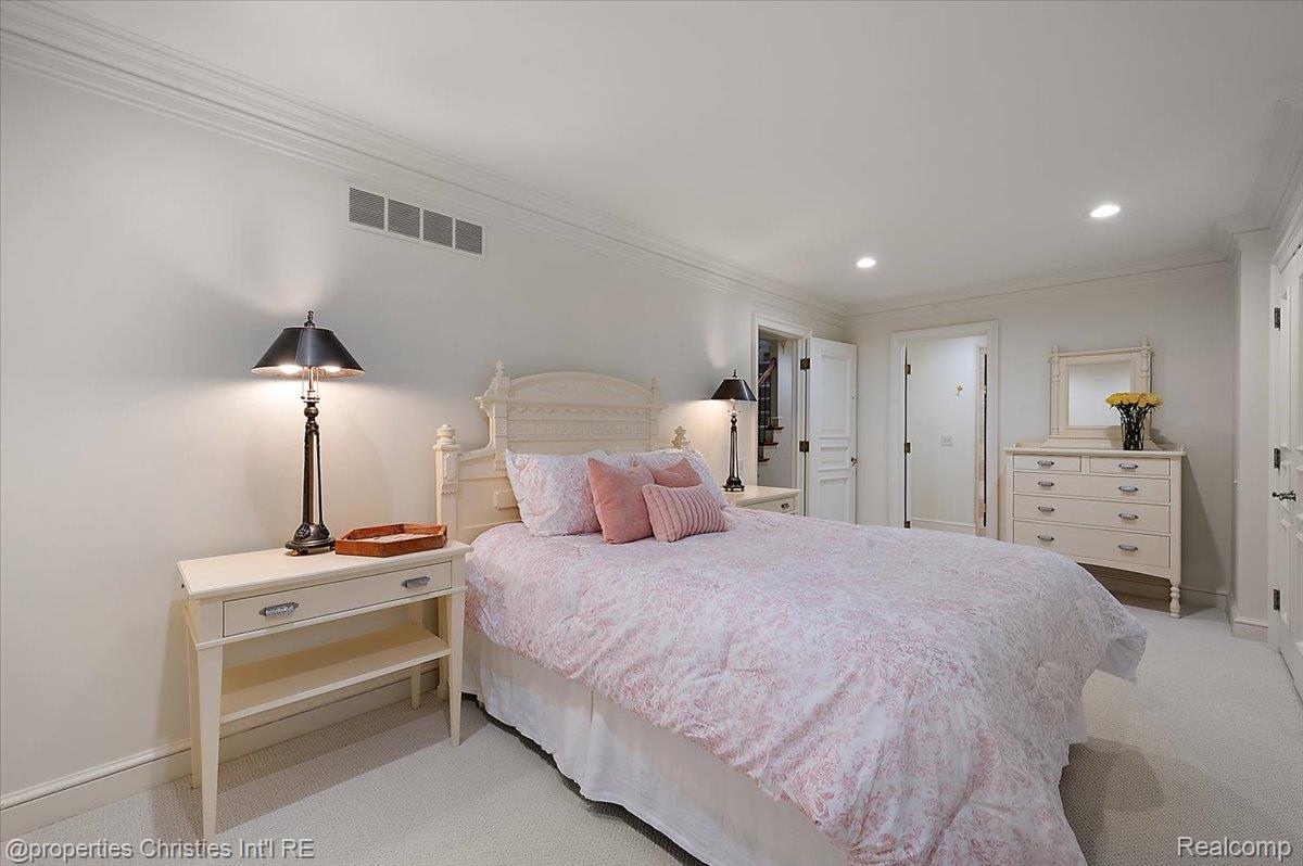 347 Pine Ridge Drive
