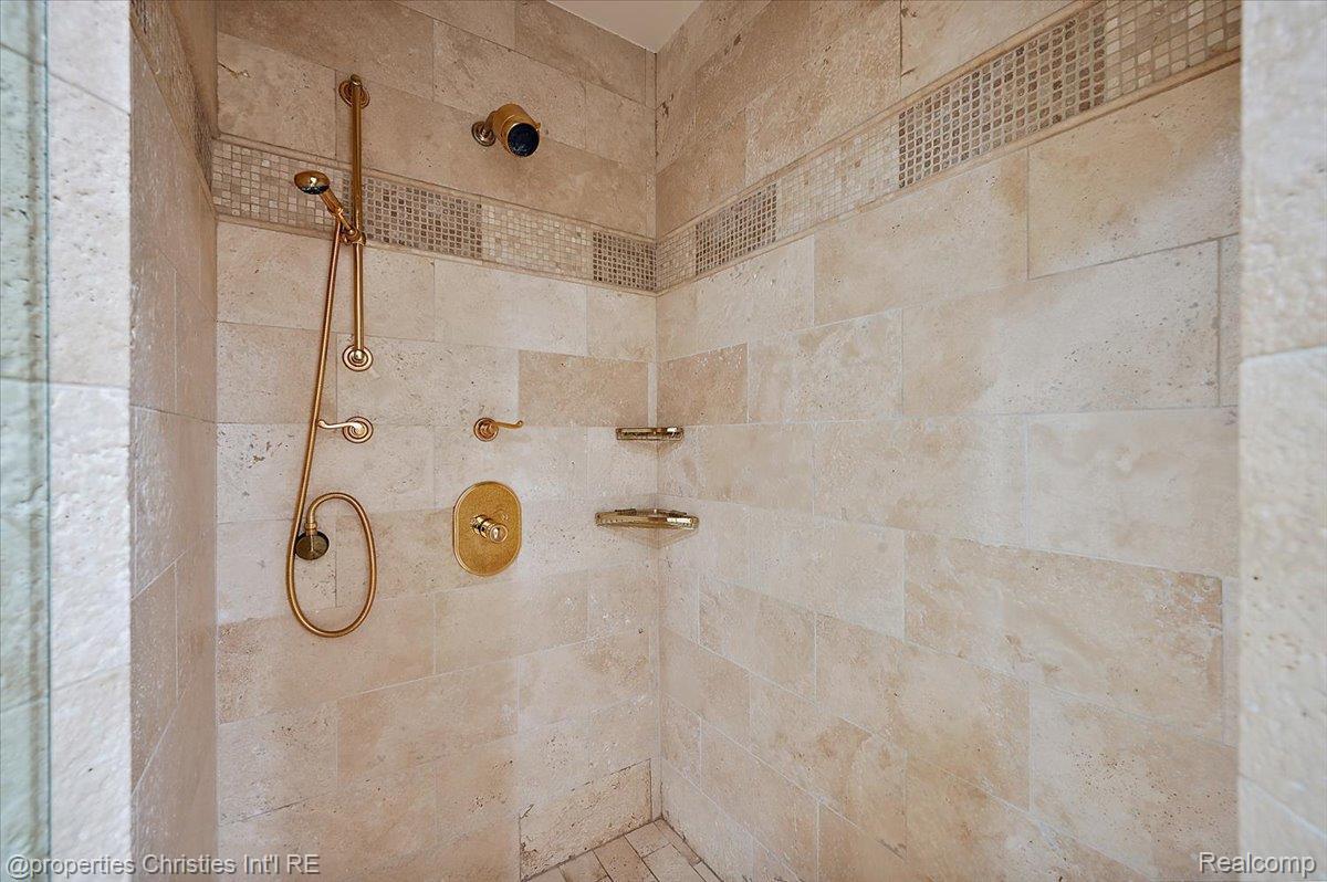 347 Pine Ridge Drive
