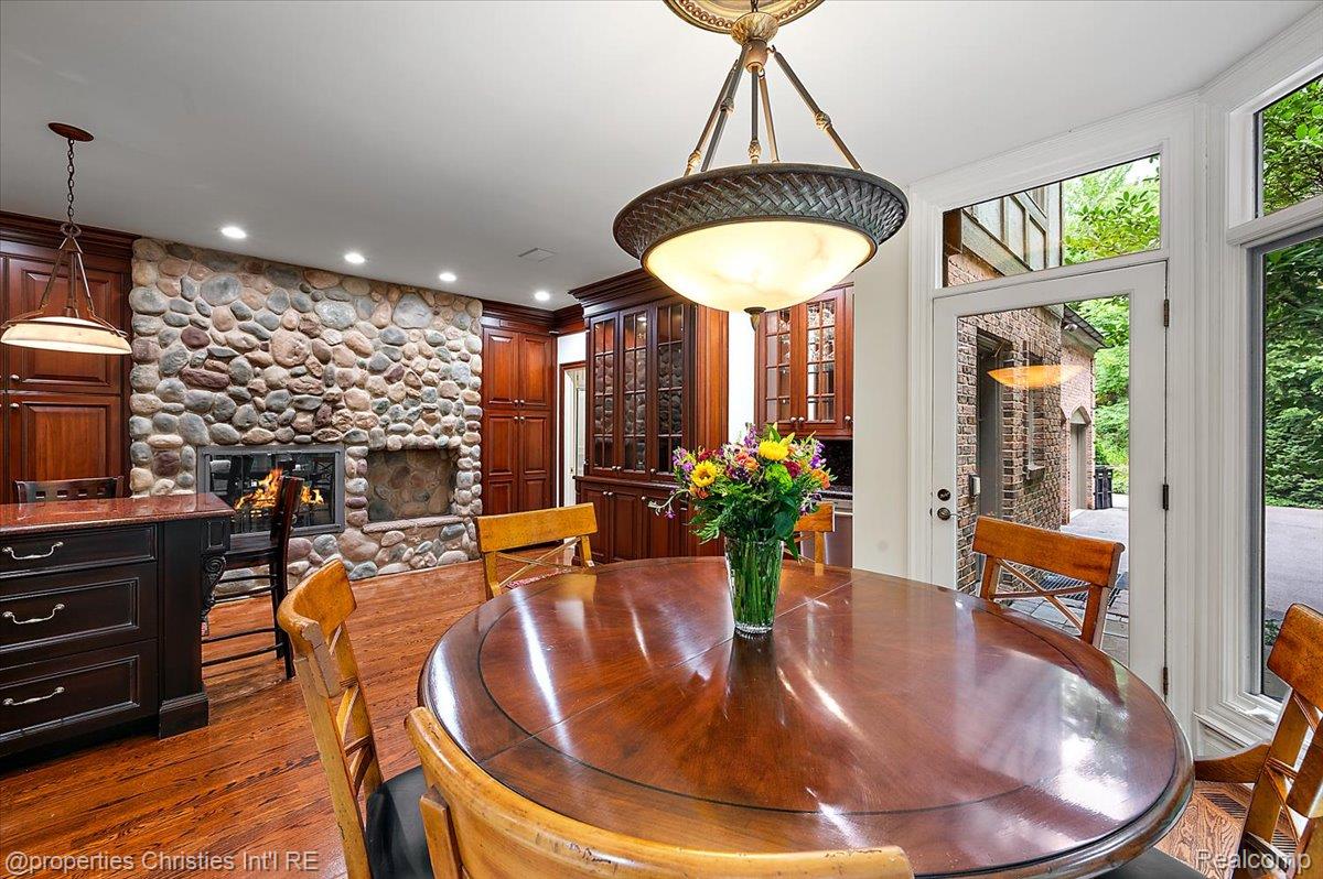 347 Pine Ridge Drive