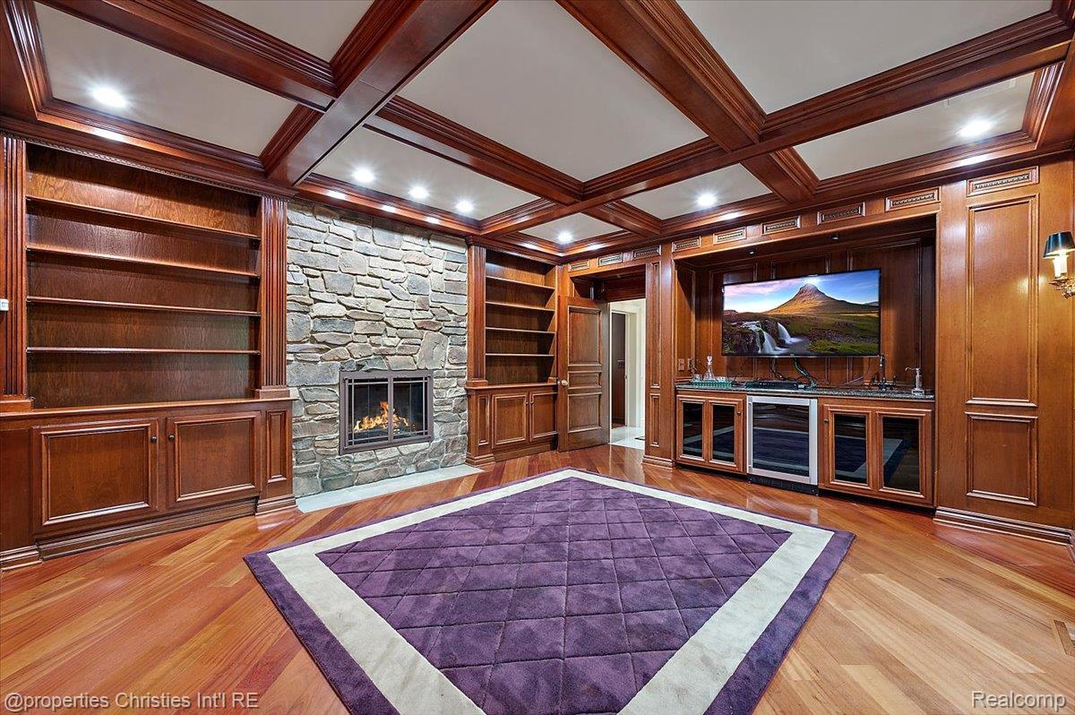 347 Pine Ridge Drive