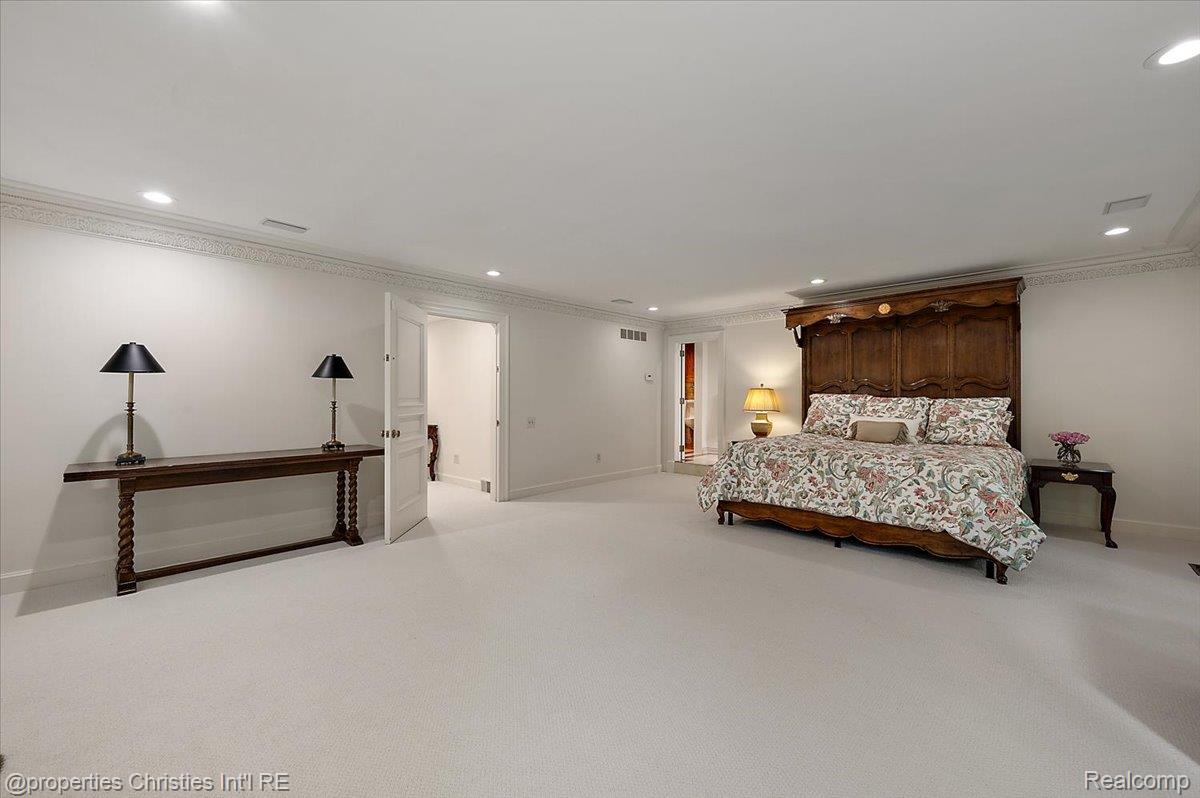 347 Pine Ridge Drive
