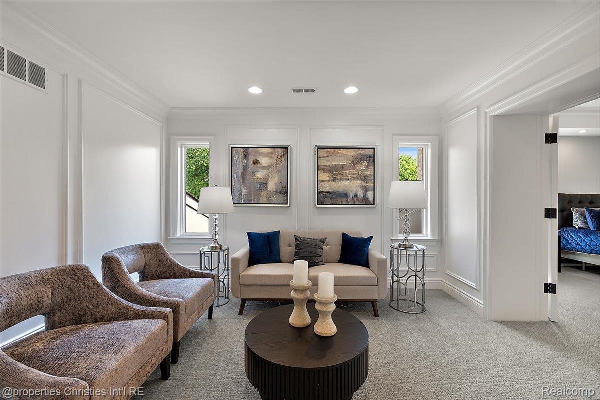 5385 Longmeadow Road