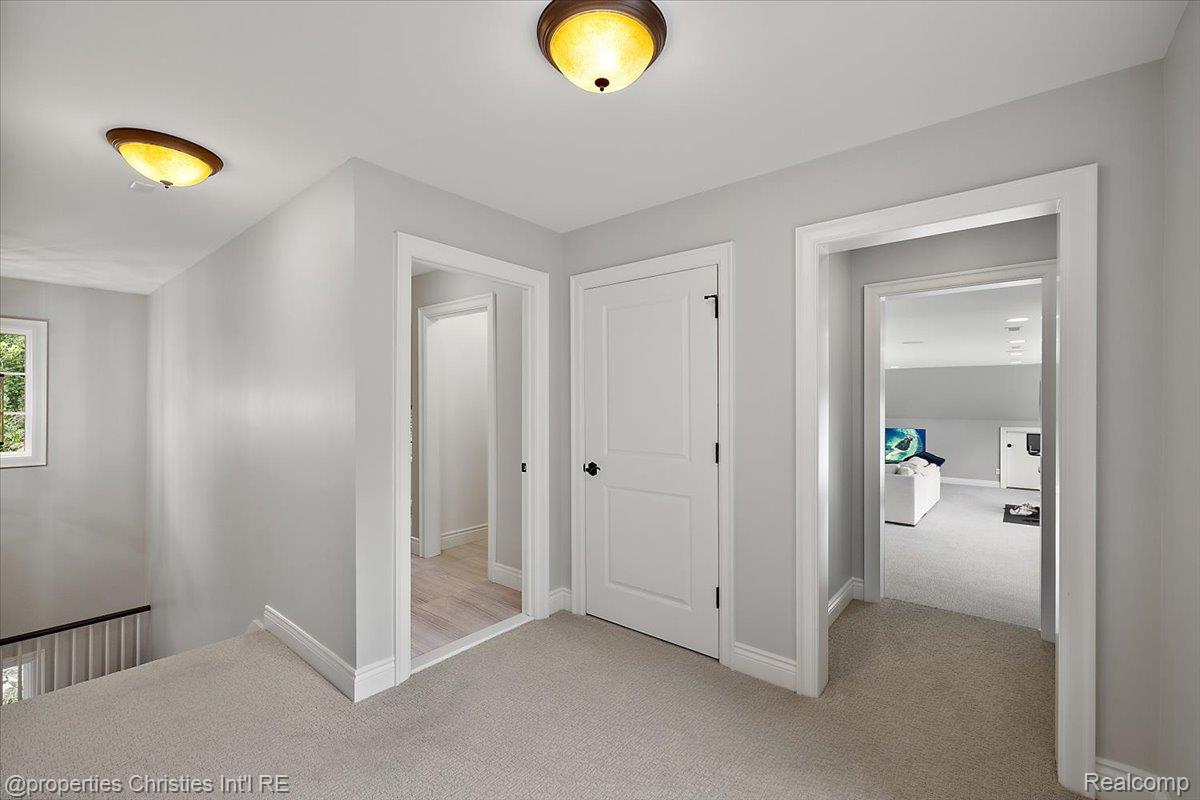 5385 Longmeadow Road