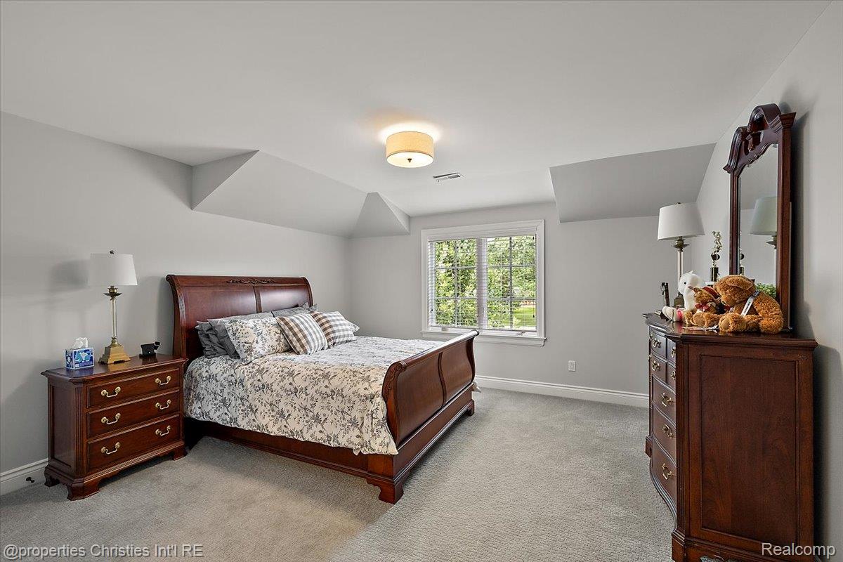 5385 Longmeadow Road