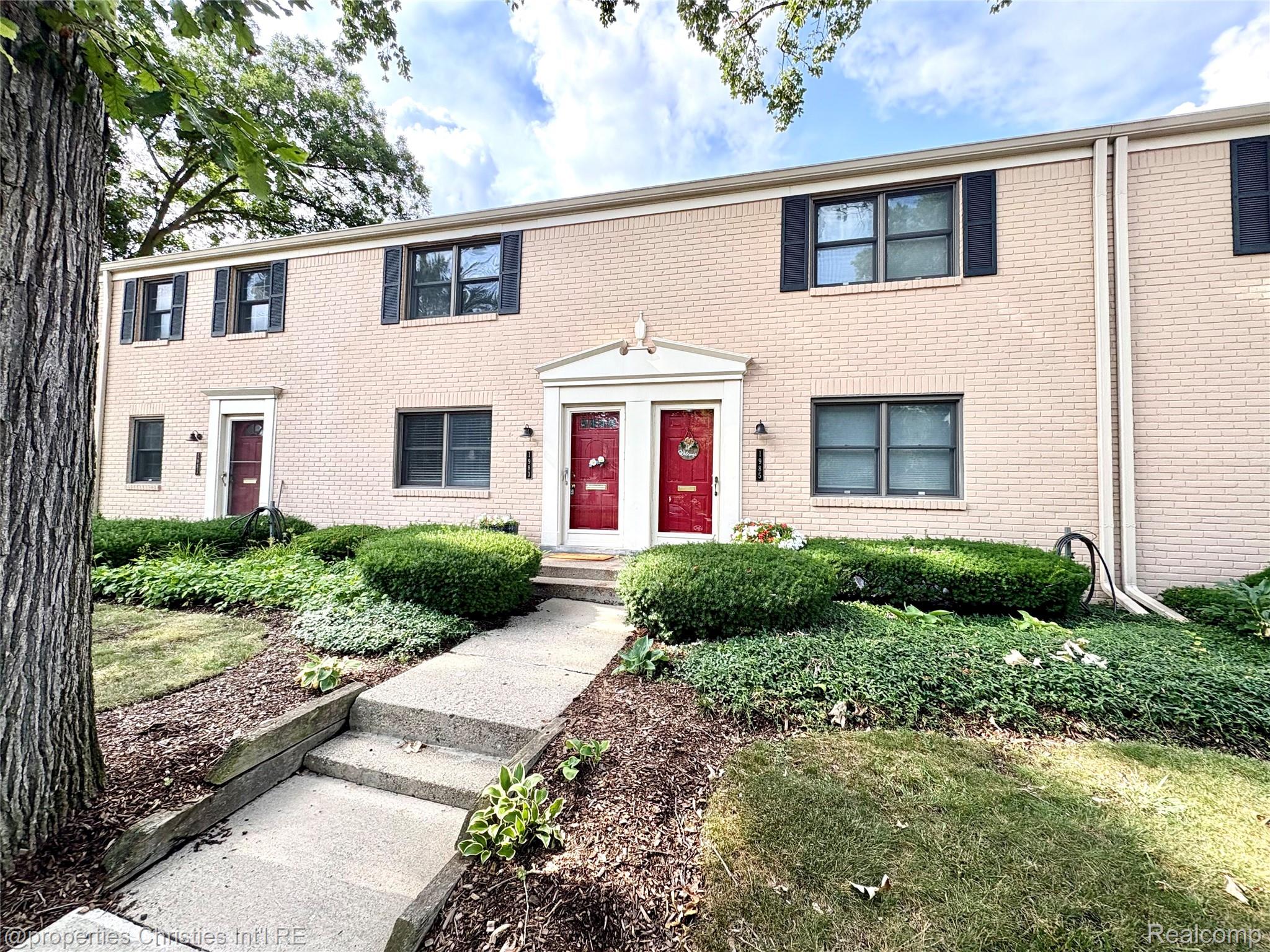 1983 Graefield Road