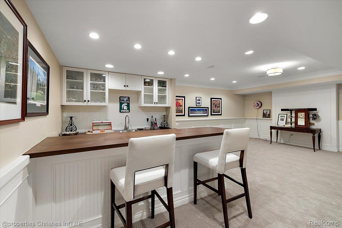 555 Baldwin Court