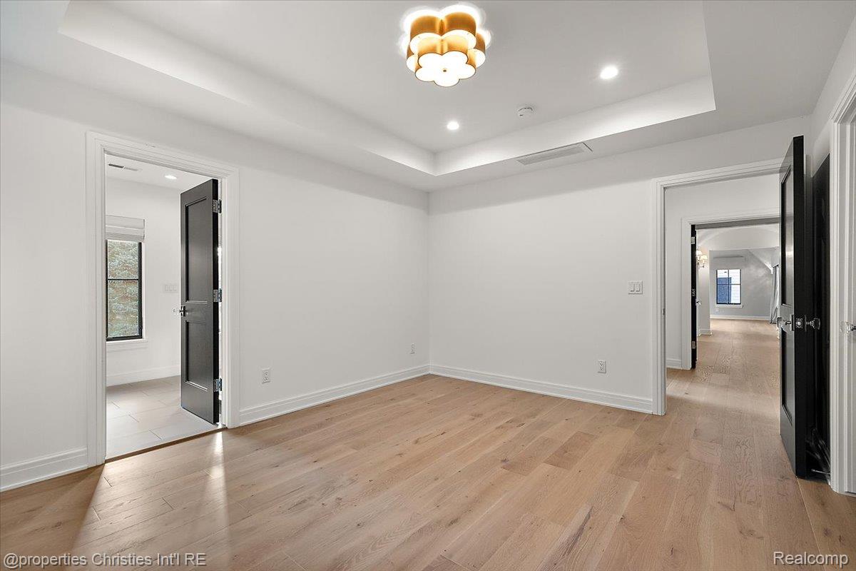 956 Westwood Drive