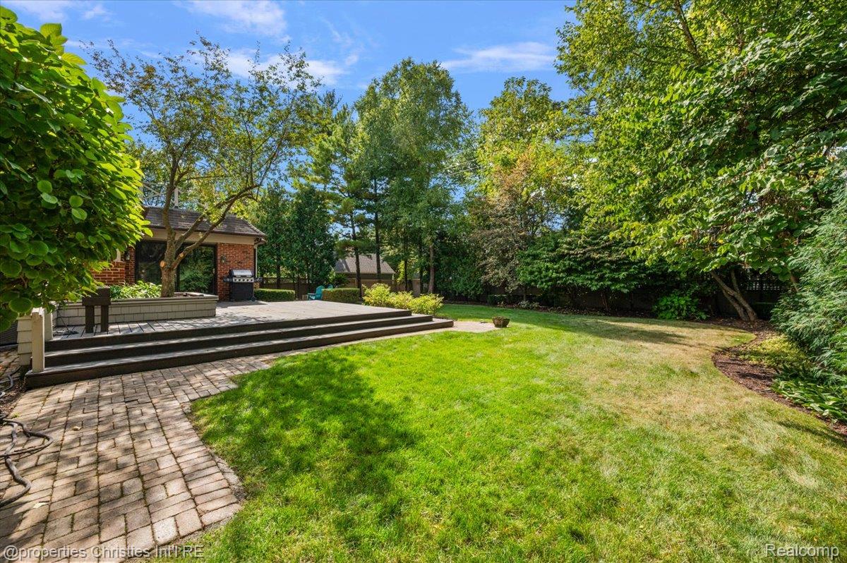 264 Larchlea Drive
