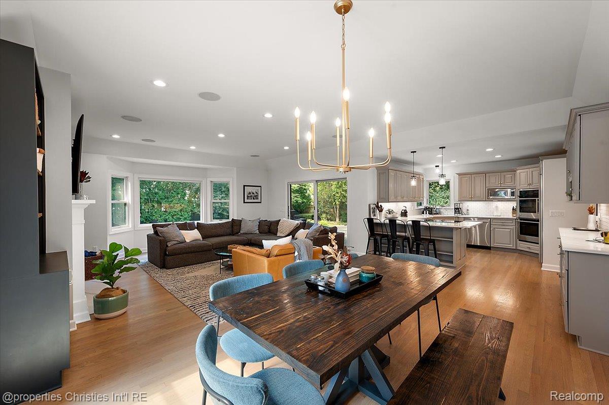264 Larchlea Drive