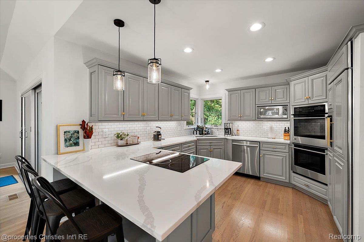 264 Larchlea Drive