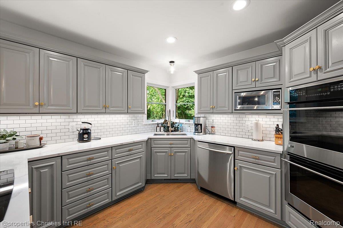 264 Larchlea Drive