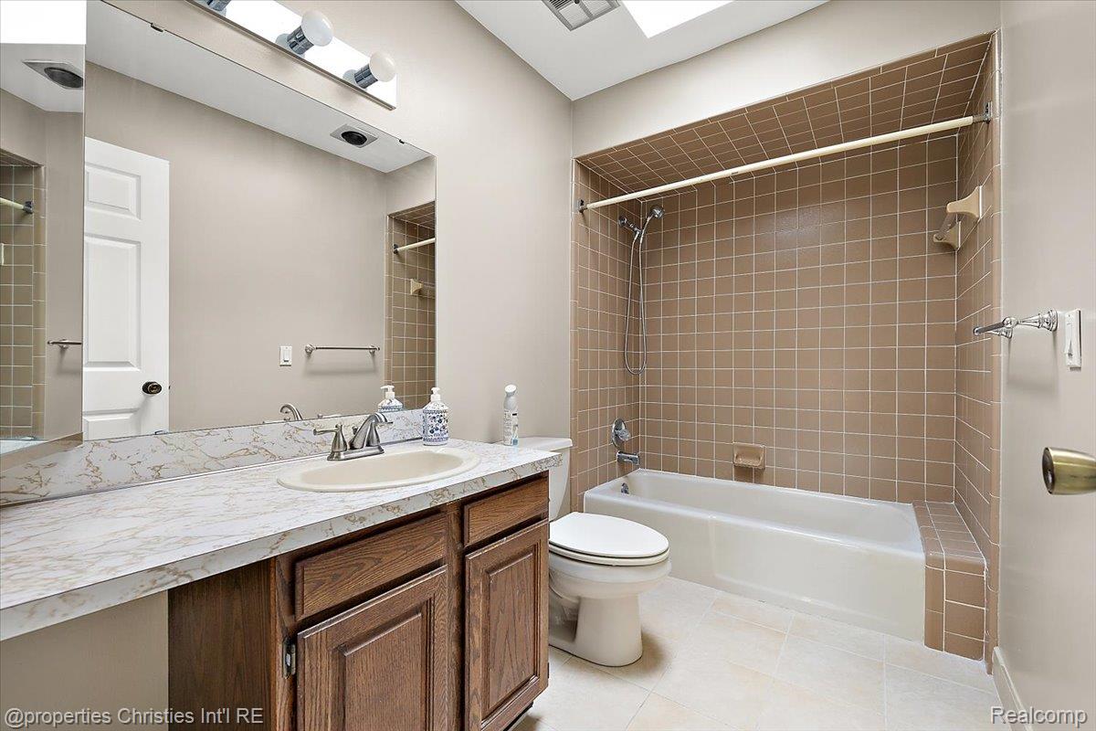 4069 Harbor Vista Drive